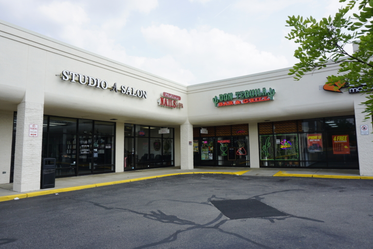 Centerpointe Plaza Property Image