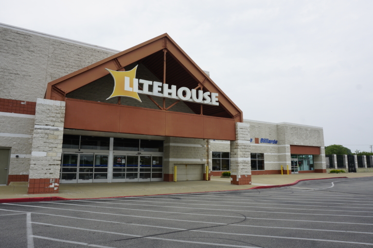 Cobblestone Square Property Image