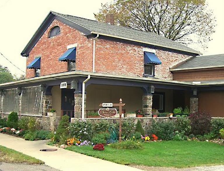 Nemo Grille at the Alten House Property Image